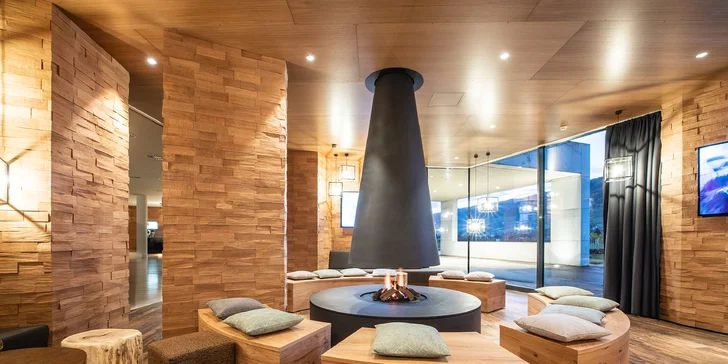 Dovolená v Kaprunu: moderní 4* hotel s polopenzí a bohatým saunovým a vodním světem