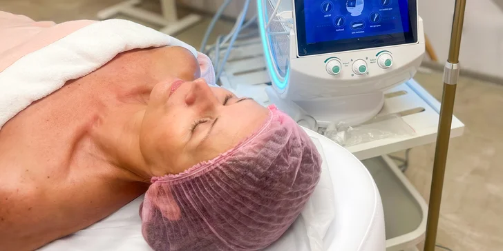 Přístrojové ošetření 7v1: diamantová mikrodermabraze, radiofrekvence i LED terapie