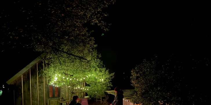 Pobyt v mini domečku u Zvolena s apiterapií: spánek u včel, snídaňový košík a výlety na elektrokolech