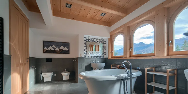 Pohádková vila v klidném prostředí jen 5 km od Zakopaného: unikátní pokoje i soukromý les