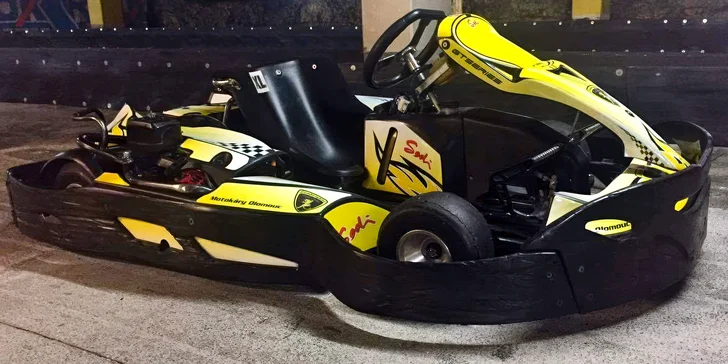 2× 10minutová jízda v motokáře v centru Olomouce: dvoupatrová vnitřní dráha