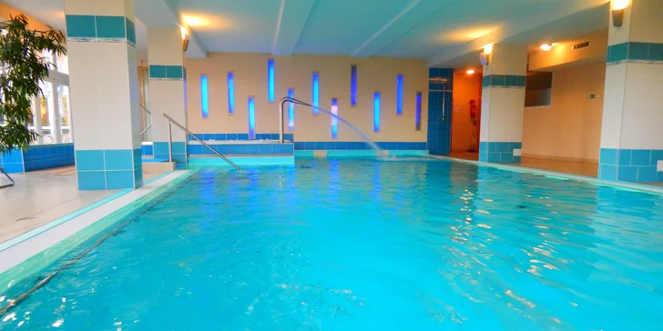 Víkendový relaxační pobyt v centru lázeňského města Dudince s bazénem, masáží a procedurami