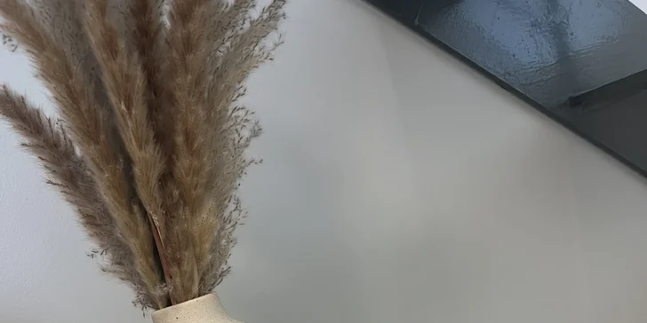 Perfektní nalíčení za každé situace: permanentní make-up obočí a rtů, korekce v ceně