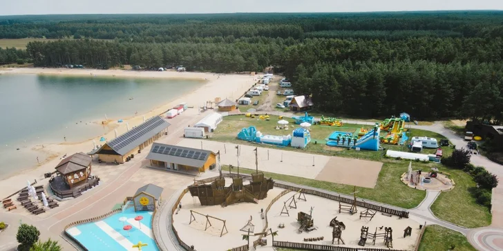 Boutique wellness resort u Opole: zátoka Bajka s písčitou pláží, strava i zábava pro děti