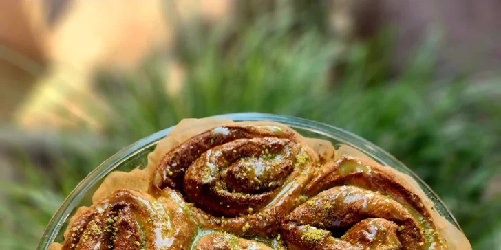 Otevřený voucher do kavárny s minisýrárnou: dobroty, lehké obědy i káva a víno