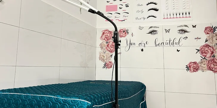 Dokonalé prodloužení řas: metoda řasa na řasu i procedura až do 8D