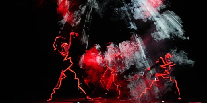 1 nebo 2 vstupenky na představení Divadla Image nebo dokonalý večer i s lahví sektu