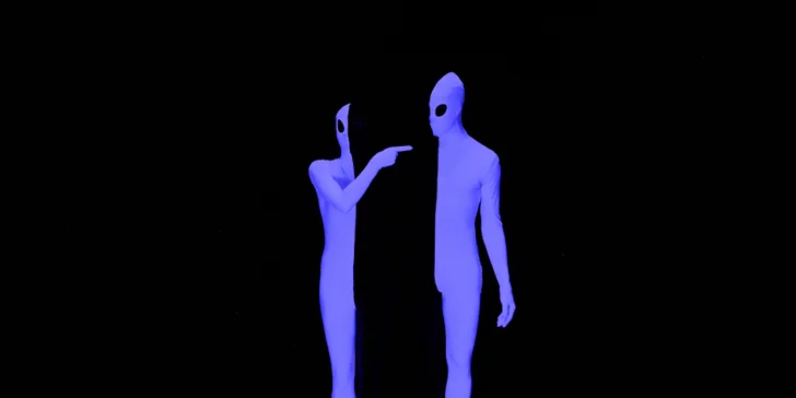 1 nebo 2 vstupenky na představení Divadla Image nebo dokonalý večer i s lahví sektu