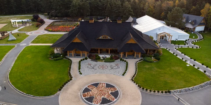 Boutique wellness resort u Opole: zátoka Bajka s písčitou pláží, strava i zábava pro děti