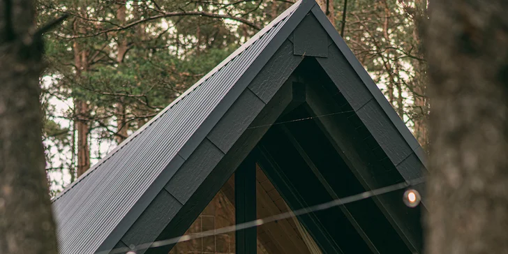 Boutique wellness resort u Opole: zátoka Bajka s písčitou pláží, strava i zábava pro děti