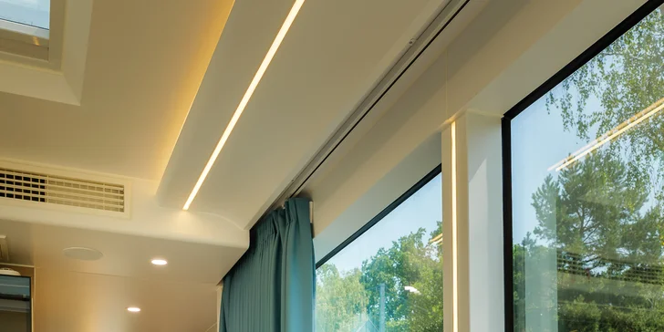 Zemplín: netradiční pobyt v kapslovém domě se snídaní či polopenzí i wellness