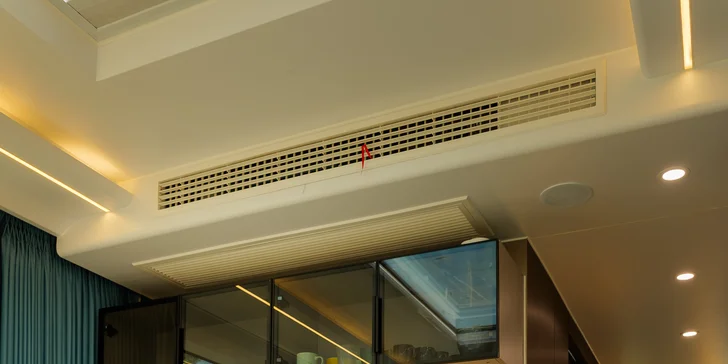 Zemplín: netradiční pobyt v kapslovém domě se snídaní či polopenzí i wellness