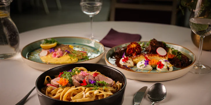 Zemplín: netradiční pobyt v kapslovém domě se snídaní či polopenzí i wellness