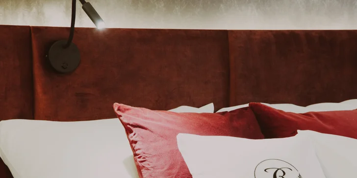 Boutique wellness resort u Opole: zátoka Bajka s písčitou pláží, strava i zábava pro děti