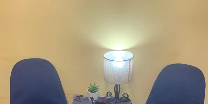 Masážní tantrický rituál s aroma oleji pro ženy: 120 minut cesty sama k sobě