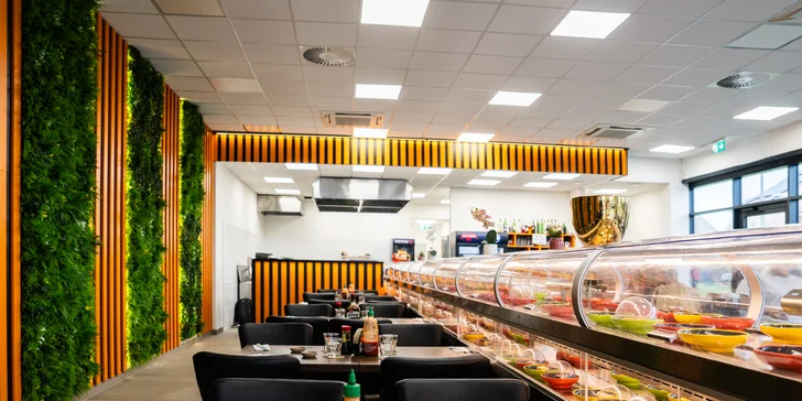 Running sushi: snězte, co stihnete během 90 minut v moderní asijské restauraci