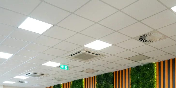 Running sushi: snězte, co stihnete během 90 minut v moderní asijské restauraci