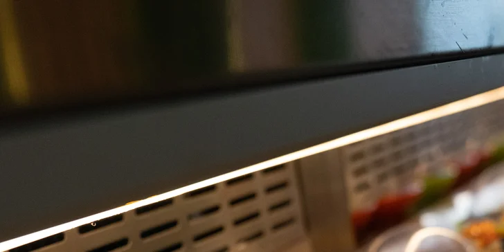 Running sushi: snězte, co stihnete během 90 minut v moderní asijské restauraci