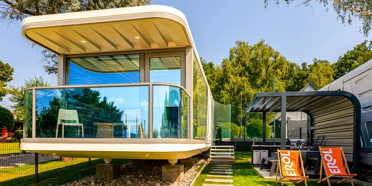 Zemplín: netradiční pobyt v kapslovém domě se snídaní či polopenzí i wellness