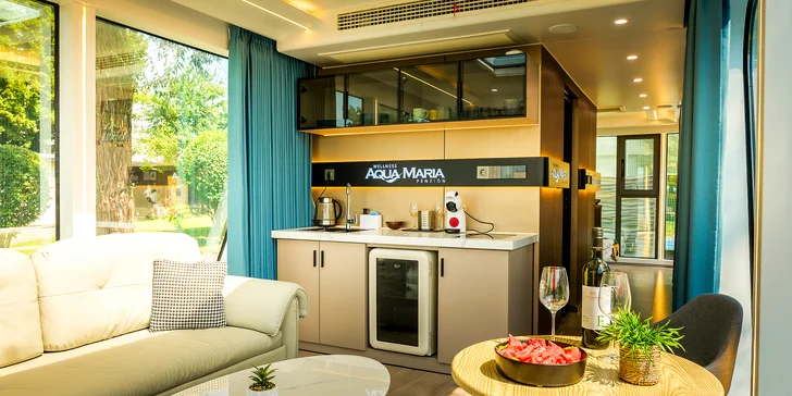 Zemplín: netradiční pobyt v kapslovém domě se snídaní či polopenzí i wellness