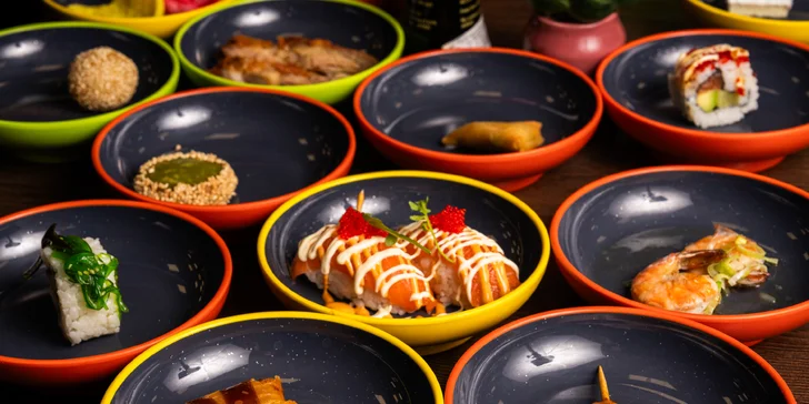 Running sushi: snězte, co stihnete během 90 minut v moderní asijské restauraci