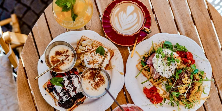 Vafle, kam se podíváš: ochutnávkové menu v Le Waff pro 2 osoby, vč. kávy a nealko Spritzu