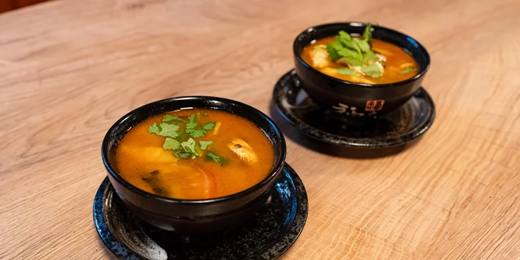 Ochutnejte Asii: degustační menu pro 2 osoby v restauraci Nemi –⁠⁠⁠⁠⁠⁠ poke, gyoza knedlíčky i pho