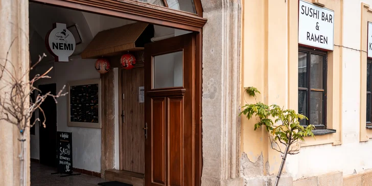 Ochutnejte Asii: degustační menu pro 2 osoby v restauraci Nemi –⁠⁠⁠⁠⁠⁠ poke, gyoza knedlíčky i pho