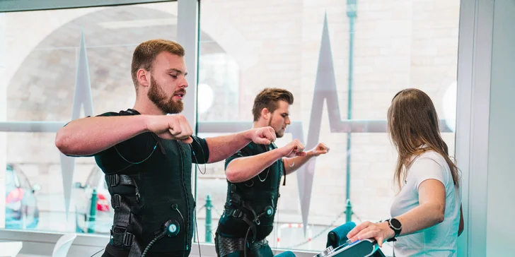 Úvodní EMS trénink pro 1 nebo 2 osoby: pobočky Karlín nebo Pankrác