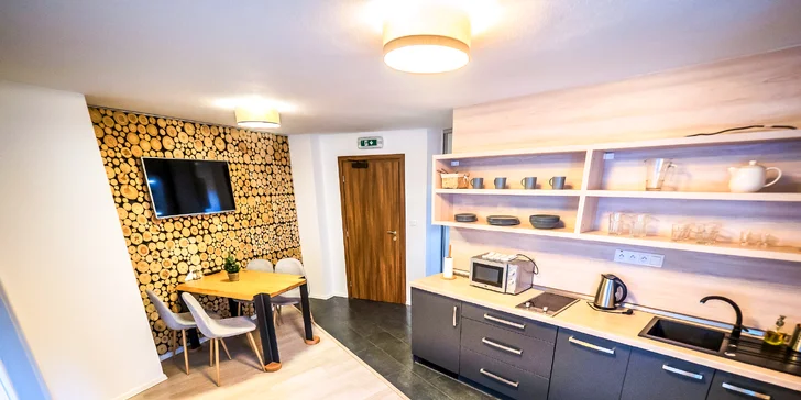 Pobyt v luxusních apartmánech nebo ve studiu s krbem v Demänovské Dolině: infrasauna v ceně, privátní káď od 3 nocí
