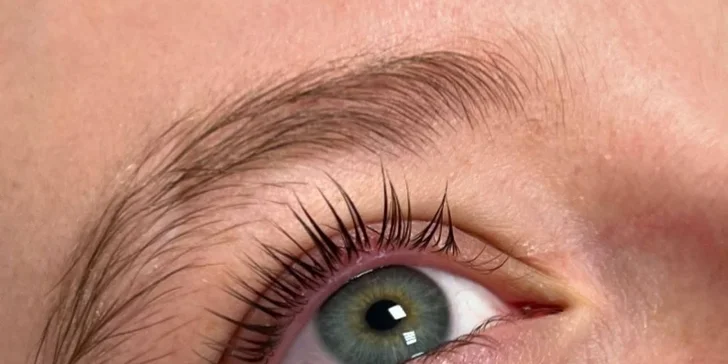 Lash lifting nebo kosmetické ošetření: základní i pro zralou pleť