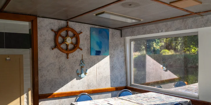 Hodinová plavba po Labi na výletní lodi Král Jiří: z Poděbrad k Nymburku nebo na soutok Labe s Cidlinou