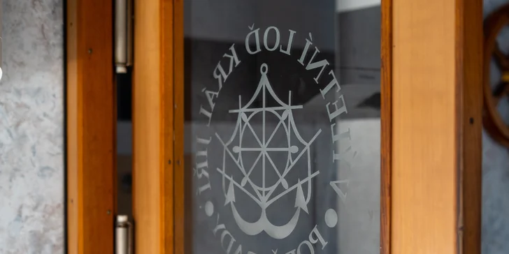 Hodinová plavba po Labi na výletní lodi Král Jiří: z Poděbrad k Nymburku nebo na soutok Labe s Cidlinou