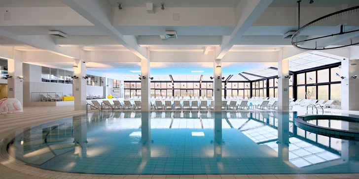 Chorvatské termály Jezerčica: 4* hotel s 8 bazény, plná nebo polopenze