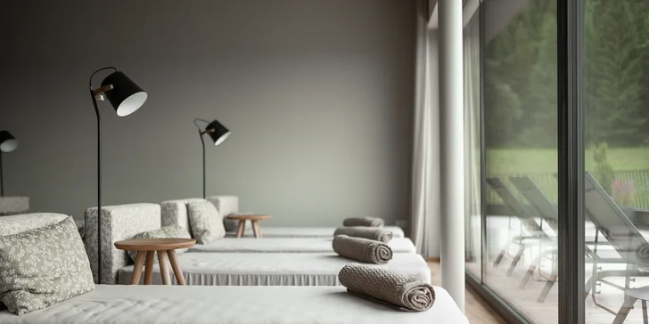 Aktivní dovolená i relax v Dolomitech: moderní hotel v přírodním parku, snídaně, wellness