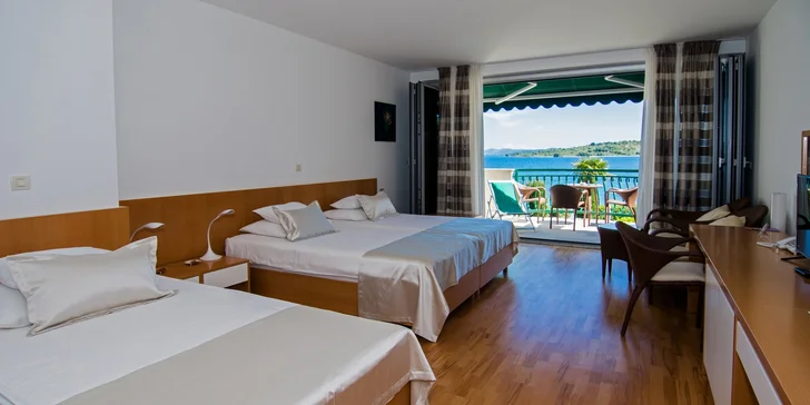 Vodice: dovolenkový pobyt ve 4* hotelu u pláže se stravou a venkovním bazénem