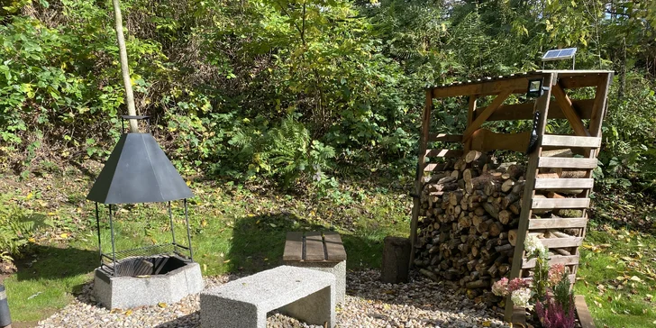 Odpočinek v podkrkonoší: útulný Tiny House pro 2 osoby