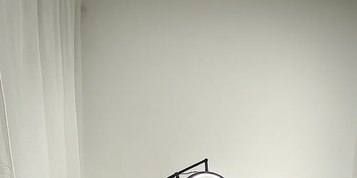 Zajistěte si výrazný pohled bez líčidel: prodloužení řas objemovou metodou či řasa na řasu