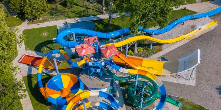 Vinařský pobyt ve vyhlášené oblasti Villány: strava, wellness a vstupy do lázní