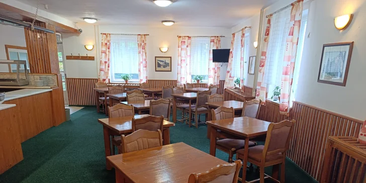 Pohodová dovolená v Krkonoších: horský hotel přímo u sjezdovky, polopenze