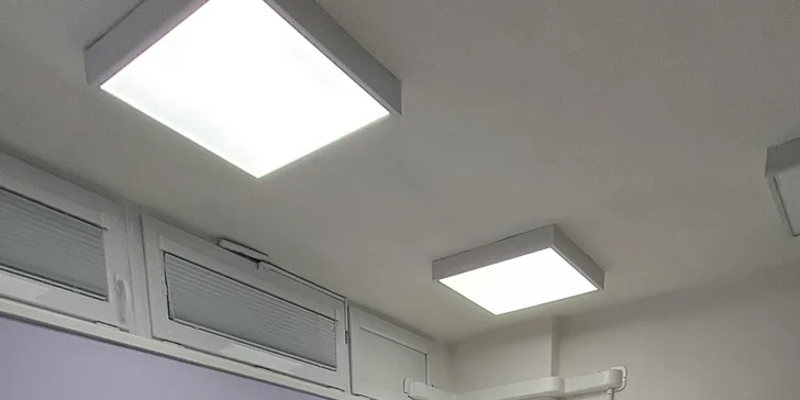 Dentální hygiena: odstranění kamene ultrazvukem, leštění či air-flow i fluoridace