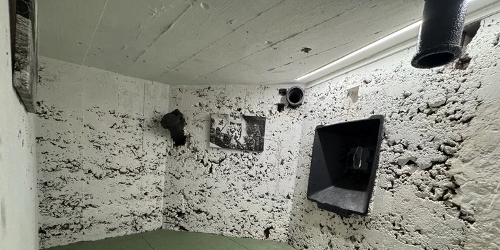 Dobrodružný pobyt v bunkru uprostřed lesů jen 5 km od Máchova jezera