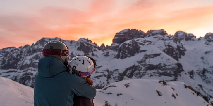 Italské Alpy: hotel v Pinzolu se vstupem do wellness, snídaněmi či polopenzí