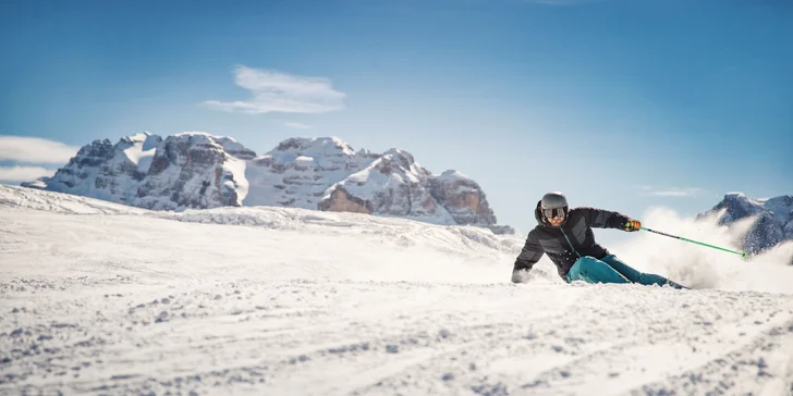 Italské Alpy: hotel v Pinzolu se vstupem do wellness, snídaněmi či polopenzí