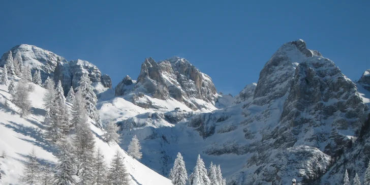 Italské Alpy: hotel v Pinzolu se vstupem do wellness, snídaněmi či polopenzí