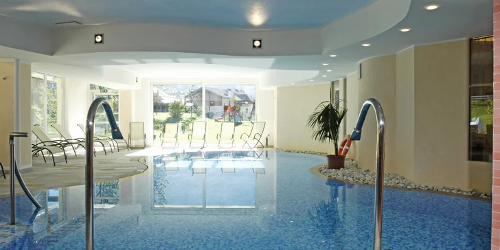 Italské Alpy: hotel v Pinzolu se vstupem do wellness, snídaněmi či polopenzí