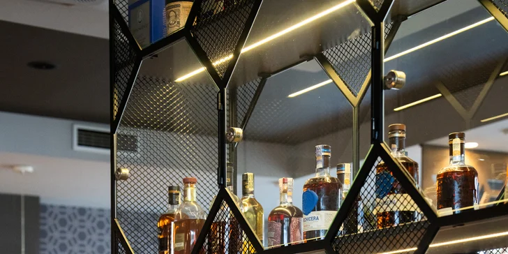 Řízená degustace 4 exkluzivní rumy z Mauricia, Aruby, Panamy a dalších rumových rájů