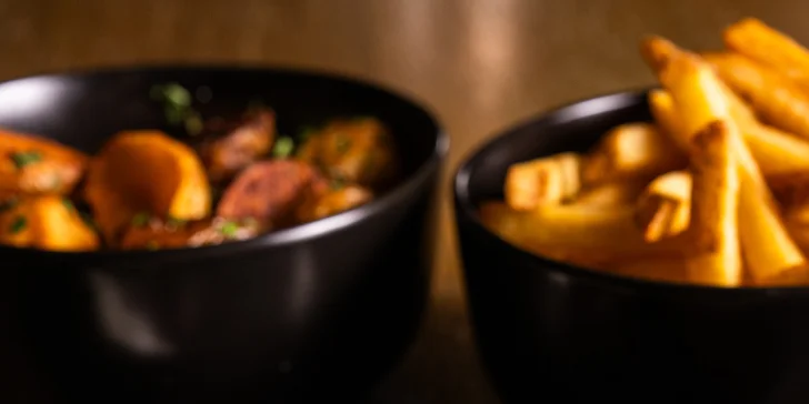 Live flambování pro 2 osoby: pravá hovězí svíčková na rumu Abuelo 12 yo