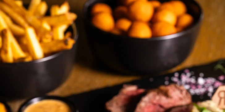 Live flambování pro 2 osoby: pravá hovězí svíčková na rumu Abuelo 12 yo