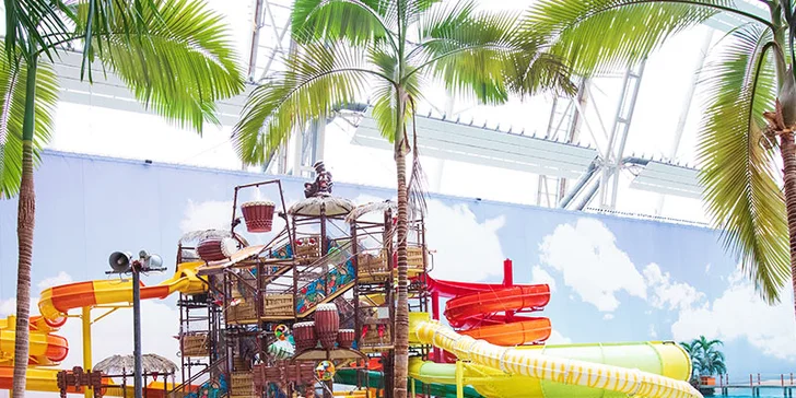 Výlet do Tropical Islands: doprava tam i zpět do největšího indoor plážového ráje v Evropě